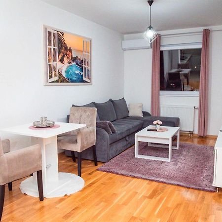 Apartman Royal 2 Doboj Exterior photo